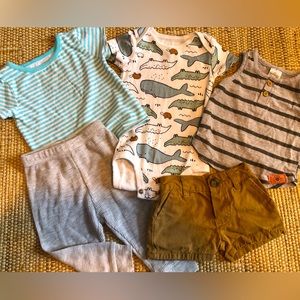 Boy lot 3-6 mos Brands vary mix/match colors looks newer Tee/tank/onesie/shorts/